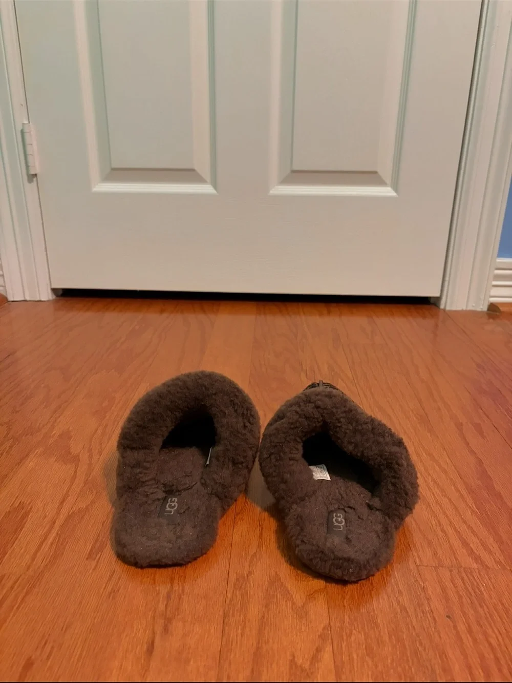 UGG Scuffette II Leopard Shearling Slippers Women's Size 9 - Picture 6 of 11
